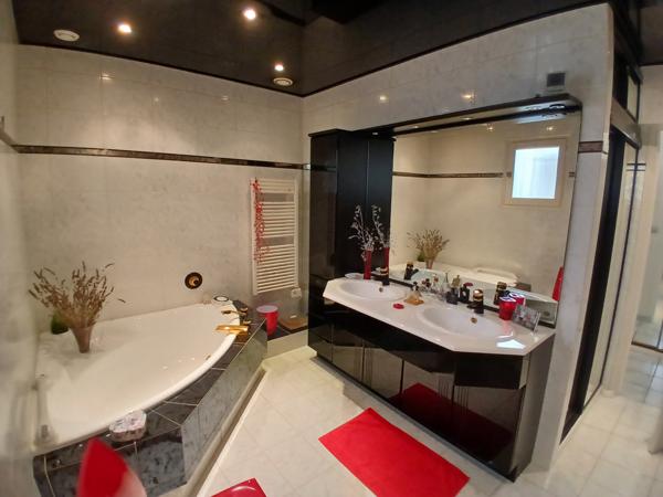 Villenave-d'Ornon (33140) MAISON 3 CH - VILLENAVE D'ORNON -