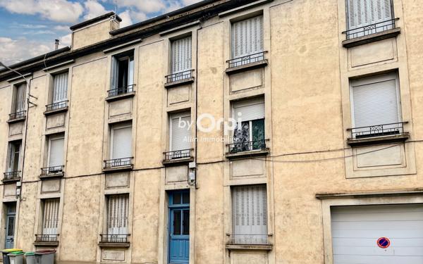 Appartement à vendre    2 pièces •  Montluçon