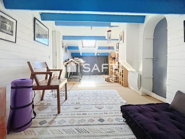Grande maison en fond d'impasse proche du centre et des plages