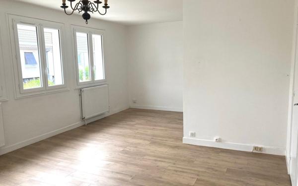 Maison à louer    3 pièces •  Coulounieix-Chamiers