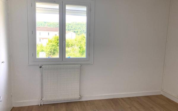 Maison à louer    3 pièces •  Coulounieix-Chamiers