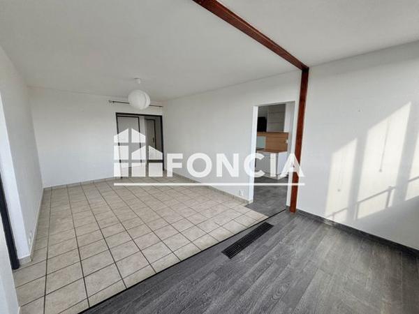 Location Appartement 3 pièces 72.16 m² - 429 COURS EMILE ZOLA Villeurbanne 69100