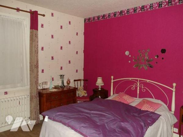 BOUSSAC (23) CREUSE, A vendre une maison individuelle comprenant au rez de chaussée : un logeme...