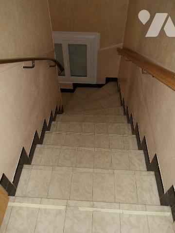 BOUSSAC (23) CREUSE, A vendre une maison individuelle comprenant au rez de chaussée : un logeme...