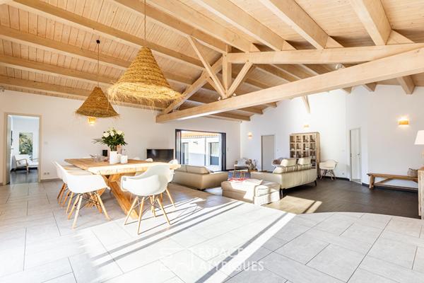 Villa contemporaine aux volumes XXL, véritable antre familial