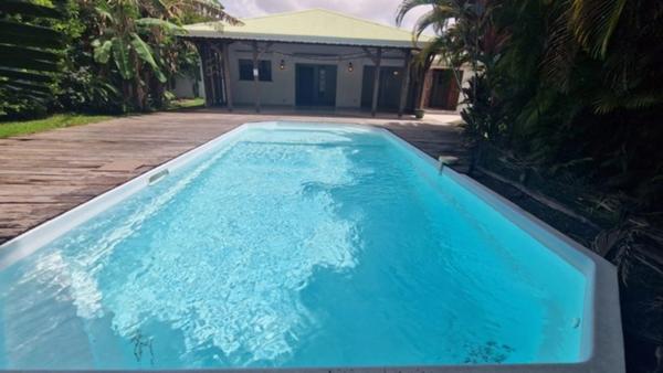 CHARMANTE VILLA P4 PISCINE TERRAIN 820 m²