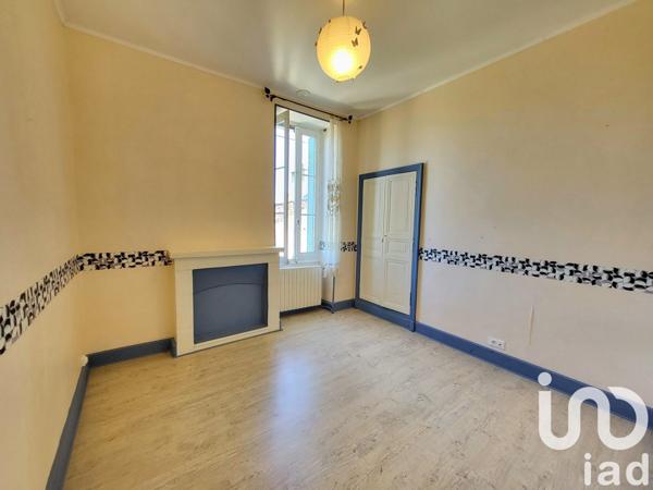 House for sale 5 rooms 147 m² Naintré