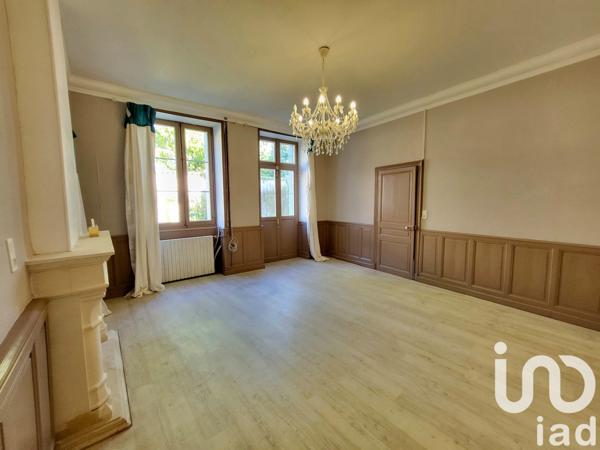 House for sale 5 rooms 147 m² Naintré