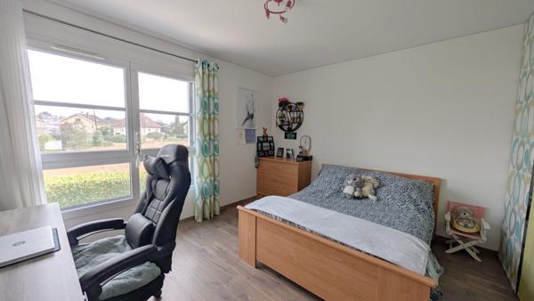 Maison - 8 pièces - 216 m²