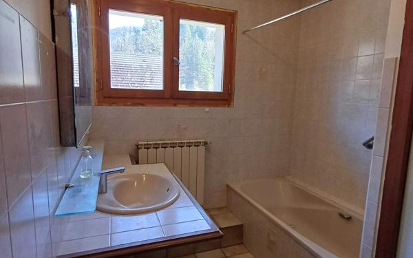 Appartement à vendre    5 pièces •  Saint-Pierre-d'Entremont Isère