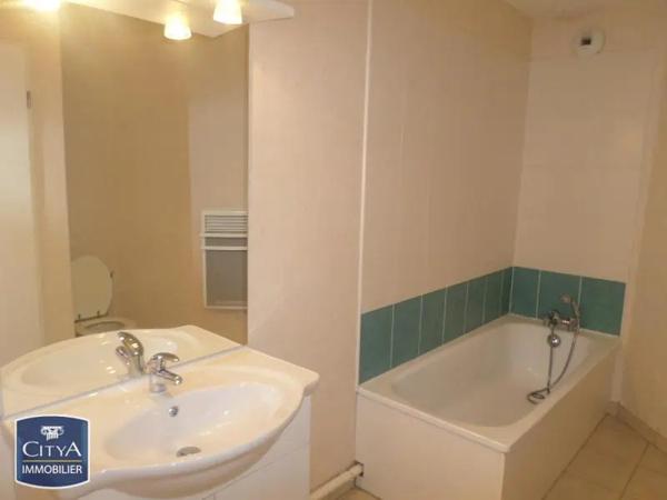 Appartement à louer 1 pièce 28.85m² Saumur (49400)