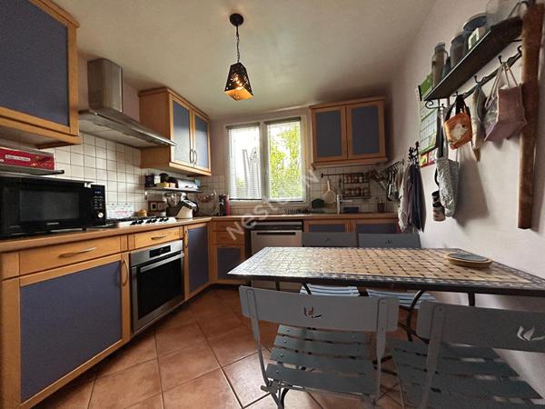 Maison Saint-Ouen-L'aumône 6 pièce(s) - 98.48m²