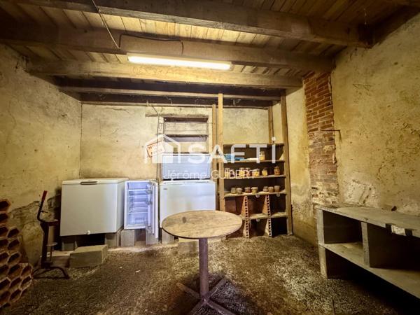 Maison 7 pièces – 162 m² -  Grange 80 m2– Terrain 552 m²