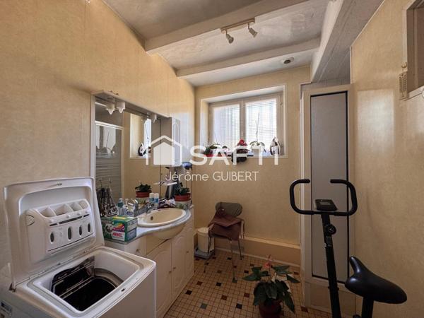 Maison 7 pièces – 162 m² -  Grange 80 m2– Terrain 552 m²