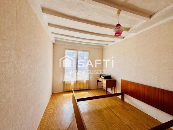 Maison 7 pièces – 162 m² -  Grange 80 m2– Terrain 552 m²