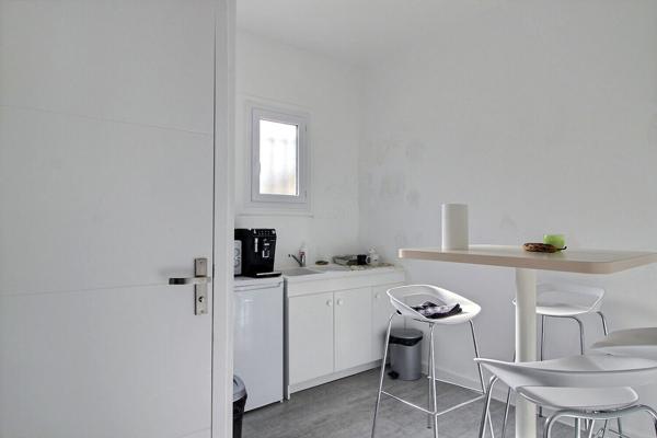 Local commercial Grand Couronne 67.46 m2