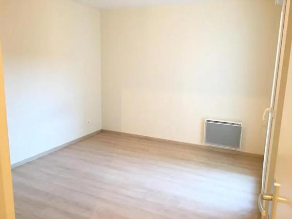 Appartement à louer 2 pièces 43.7m² Reims (51100)