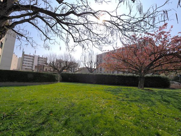 CARNOT 2 min du métro 3 pièces lumineux avec balcon, sans vis-à-vis
