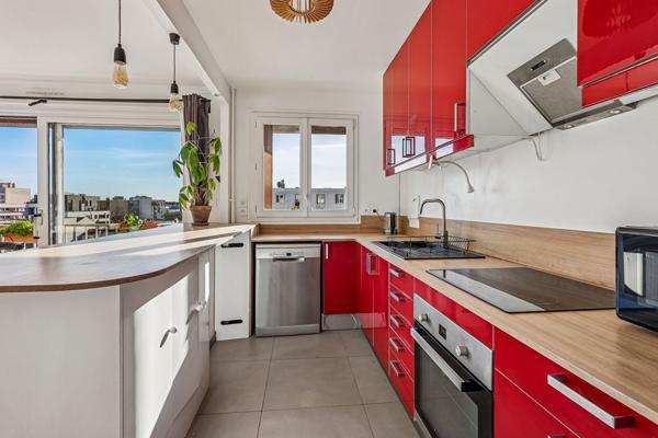 CARNOT 2 min du métro 3 pièces lumineux avec balcon, sans vis-à-vis