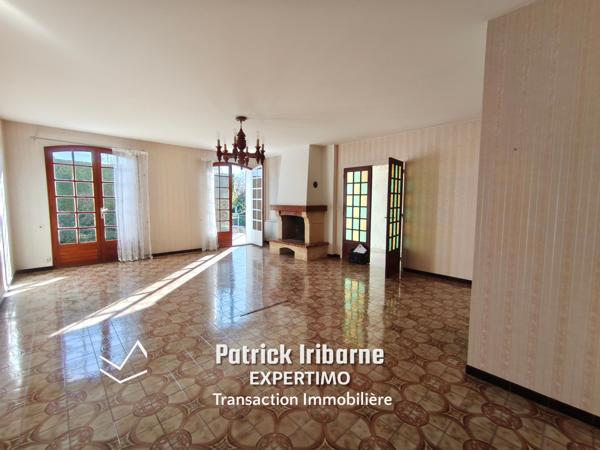 Saintes (17100) Maison de 4 chambres