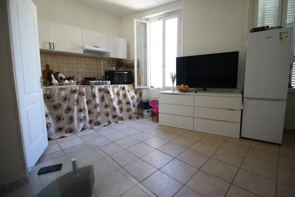 À VENDRE – IMMEUBLE DE RAPPORT QUARTIER LODI – MARSEILLE 13006 – INVESTISSEMENT LOCATIF