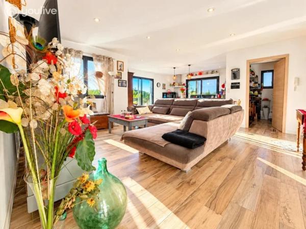 COUP DE CŒUR À PRUNETE – MAGNIFIQUE T3 AU DERNIER ÉTAGE AVEC ENTRÉE INDÉPENDANTE ET 55 M² DE TERRASSES
