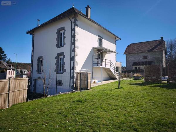 Maison à vendre à Le Rouget-Pers dans le Cantal (15290), ref : 059-2055