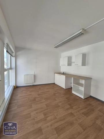 Local professionnel à louer 187.33m² Dunkerque (59140)