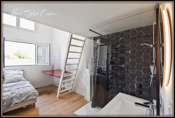 Propriété à vendre 7 pièces BENESSE MAREMNE (40) au calme avec dépendance.