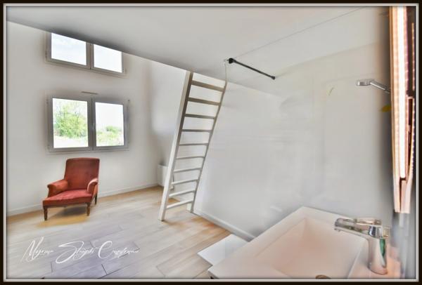 Propriété à vendre 7 pièces BENESSE MAREMNE (40) au calme avec dépendance.