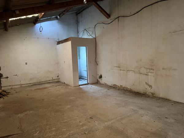 PEYREHORADE LOCAL / ENTREPÔT / BUREAU SUR AXE ULTRA- PASSANT