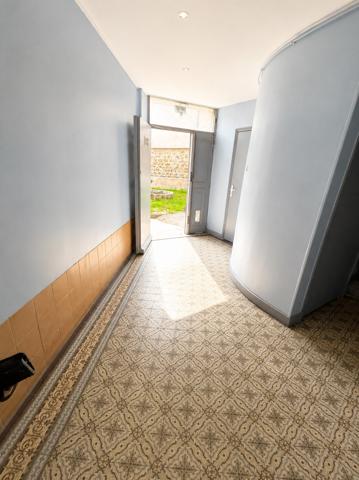 Appartement
         1 pièce
        - 25 m² 124 900 € *