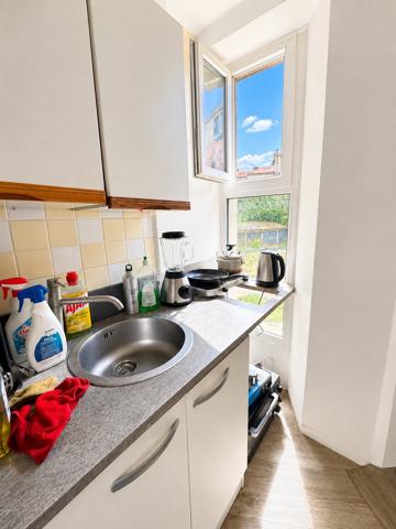 Appartement
         1 pièce
        - 25 m² 124 900 € *