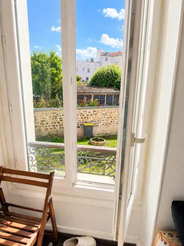 Appartement
         1 pièce
        - 25 m² 124 900 € *