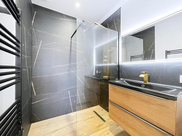 Maison contemporaine 2024 de 132m²