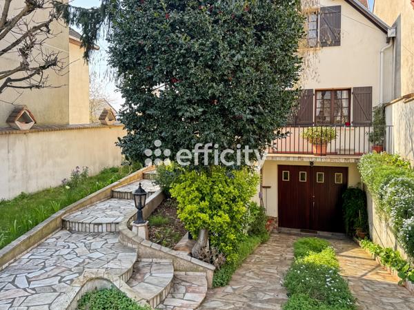 Maison
         7 pièces
        - 153 m² 434 000 € *