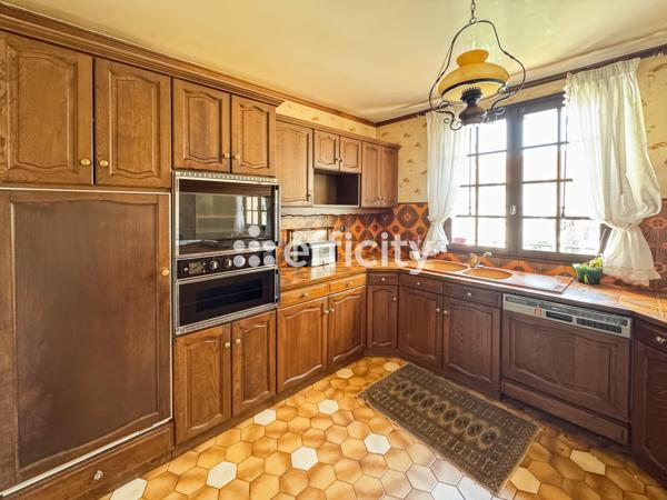 Maison
         7 pièces
        - 153 m² 434 000 € *