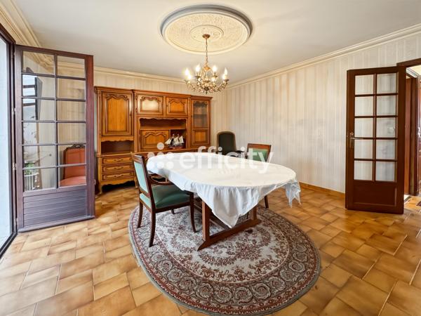 Maison
         7 pièces
        - 153 m² 434 000 € *