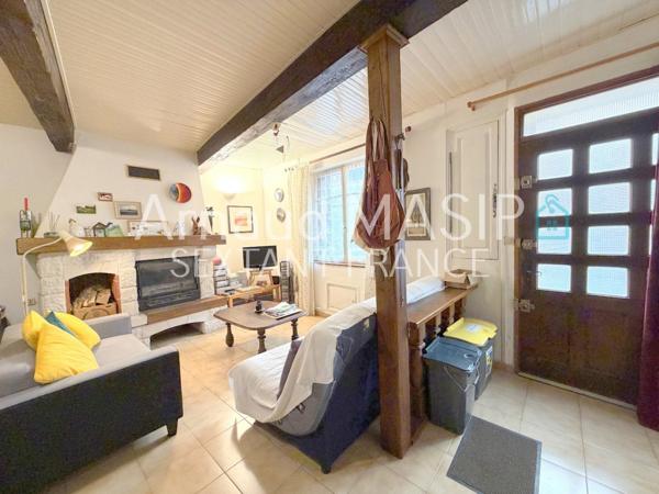 MAISON BEAUX VOLUMES, 156M² HAB, 3 CHAMBRES, SDB + SDE, PIECE LOFT, PROCHE COMMODITES
