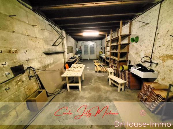 Maison à vendre 4 pièces de 237 m²