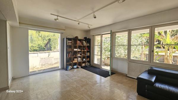 GRANDE MAISON FAMILIALE A RENOVER