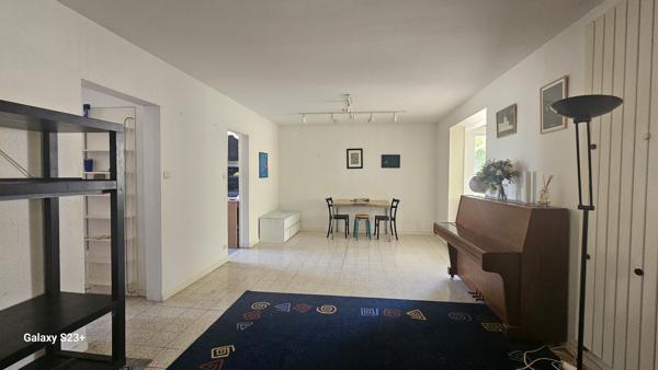 GRANDE MAISON FAMILIALE A RENOVER