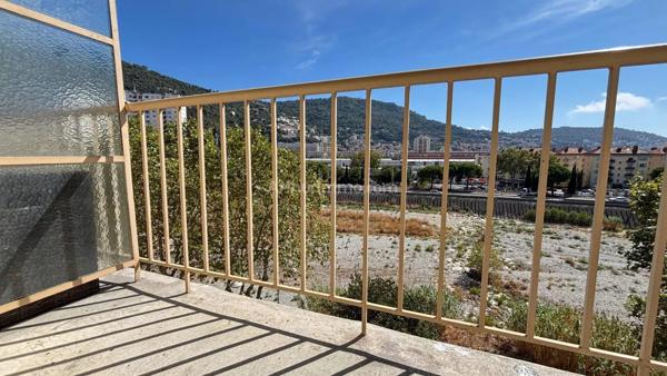 Vente Appartement 3 pièces 57 m2 à Nice