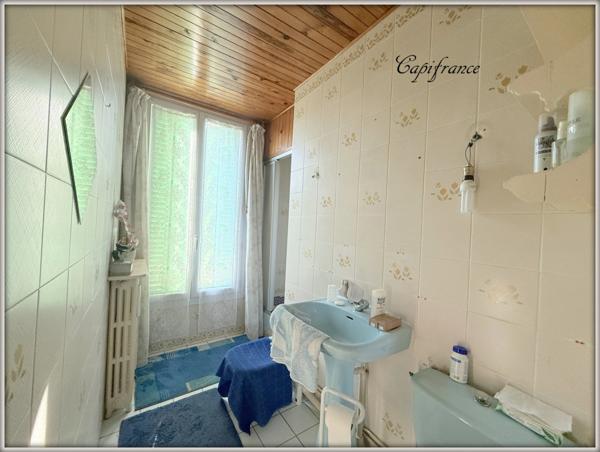 Maison à vendre 5 pièces sur 390 m².