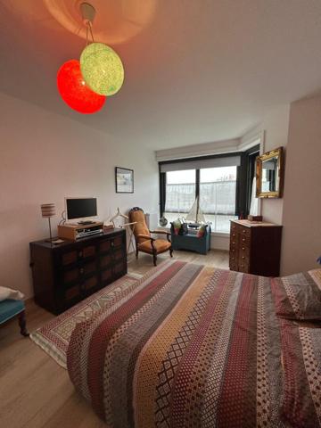 Appartement 3 pièces à Dinard, aux belles prestations, proche plages et commodités.