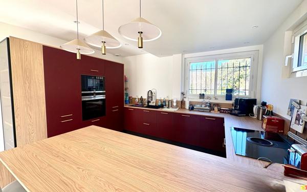 Maison à vendre    4 pièces •  Le Cannet