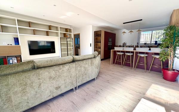 Maison à vendre    4 pièces •  Le Cannet