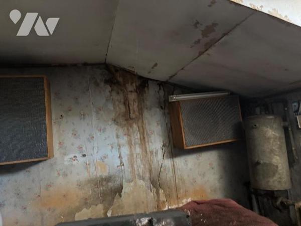 Nouveau mandat, petite maisonnette de 30 m²  à rénover entièrement située sur la commune de REI...