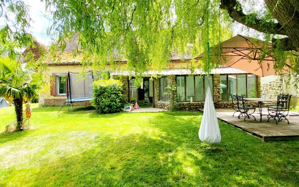 Maison à vendre    3 pièces • 120 m2 Rogny-les-Sept-Écluses