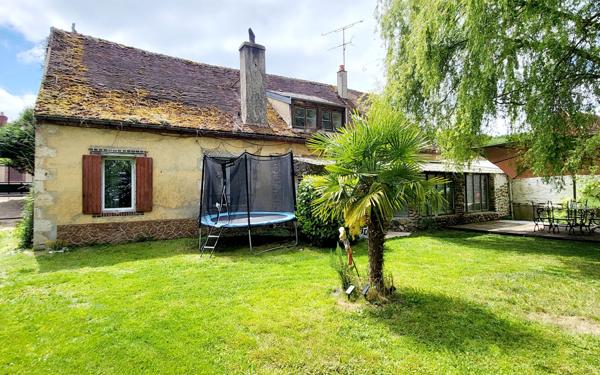 Maison à vendre    3 pièces • 120 m2 Rogny-les-Sept-Écluses